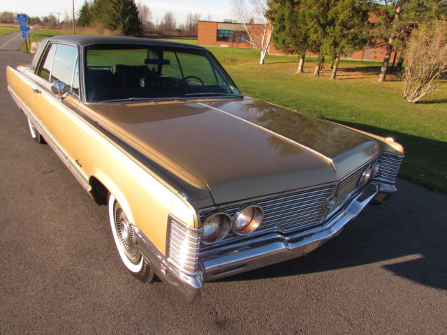 1968 Gold Chrysler Imperial Coupe