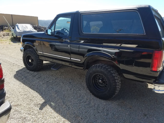 1993 Black Ford Bronco SUV