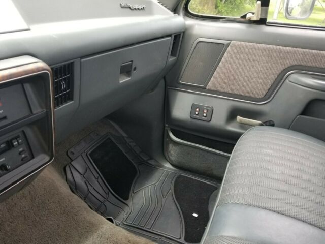 1991 Gray Ford F-350 Crew Cab Pickup