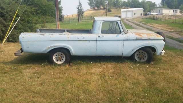 1961 Blue Ford F-250 Cab & Chassis