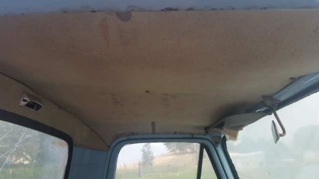 1961 Blue Ford F-250 Cab & Chassis