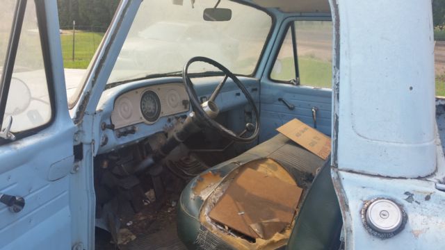 1961 Blue Ford F-250 Cab & Chassis