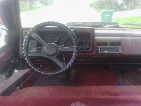 1989 Maroon GMC Sierra 1500