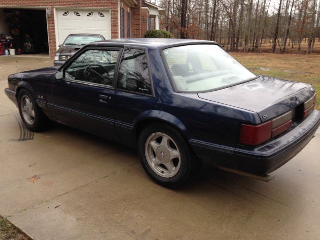 1992 Ford Mustang Coupe
