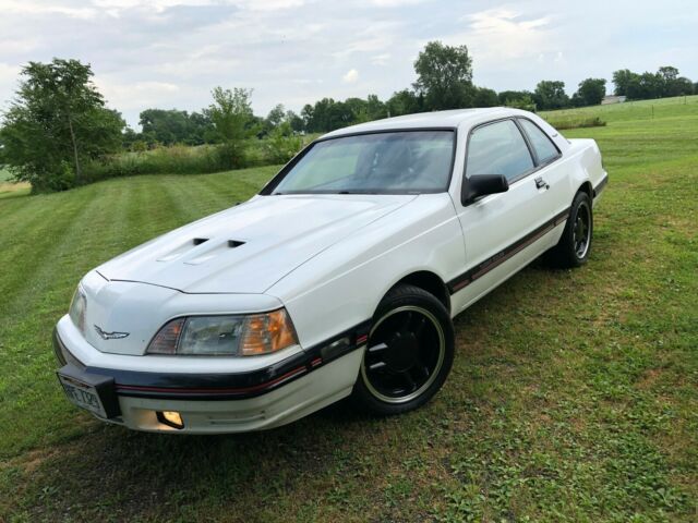 1988 White Ford Thunderbird Coupe