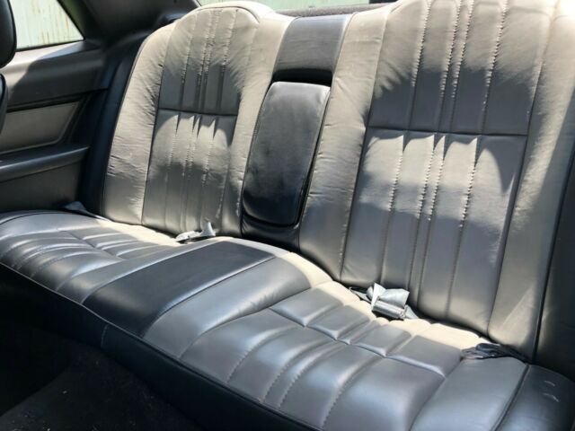 1988 White Ford Thunderbird Coupe