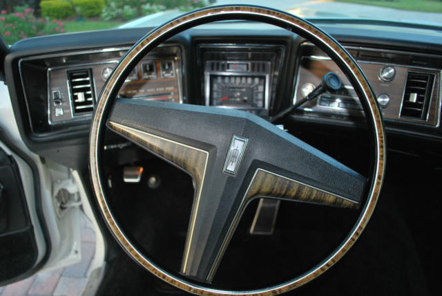 1972 White Oldsmobile Ninety-Eight Coupe