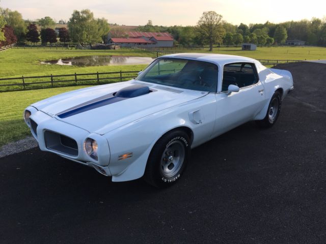 1970 White Pontiac Trans Am Coupe