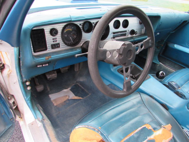 1970 White Pontiac Trans Am Coupe