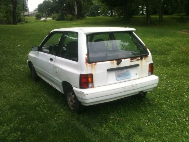 1992 White Ford Festiva Hatchback