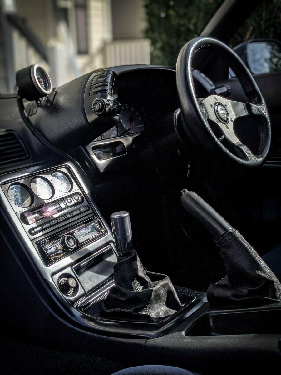 1991 Gray Nissan GT-R Coupe