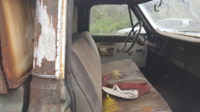 1971 Green Chevrolet C-10 PU