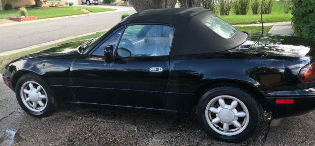 1993 Black Mazda MX-5 Miata Convertible
