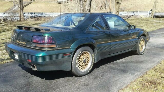 1993 Green Pontiac Grand Prix Coupe