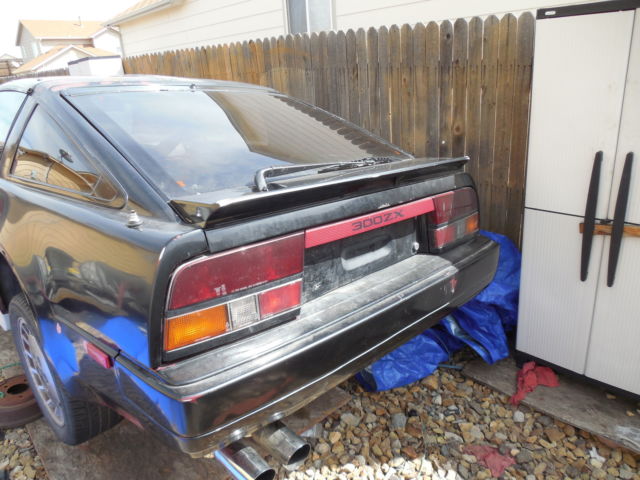 1986 Black Nissan 300ZX Coupe
