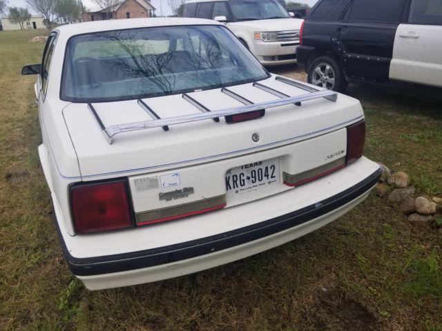 1989 White Oldsmobile Ciera Coupe