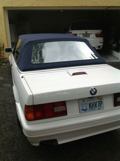 1992 White BMW 3-Series