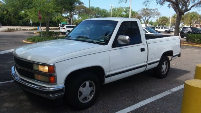 1992 White Chevrolet Silverado 1500 Standard Cab Pickup