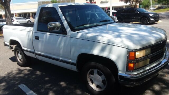 1992 White Chevrolet Silverado 1500 Standard Cab Pickup