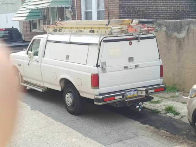 1988 White Ford F-250