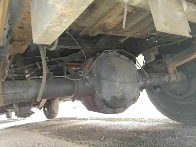 1988 White Ford F-250