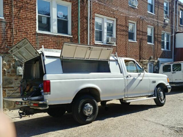 1988 White Ford F-250
