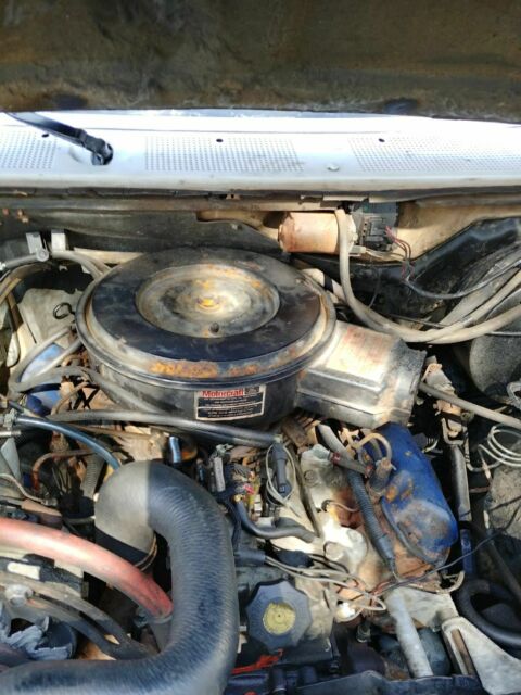 1988 White Ford F-250