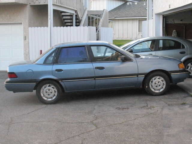 1991 Blue Ford Tempo 4 Door