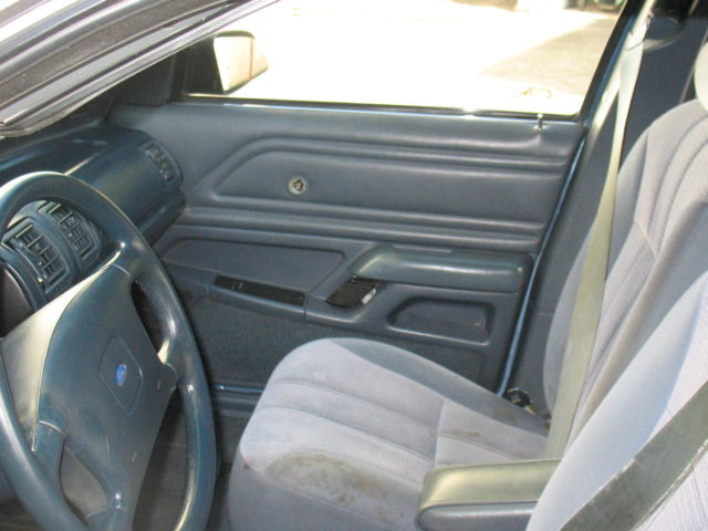 1991 Blue Ford Tempo 4 Door