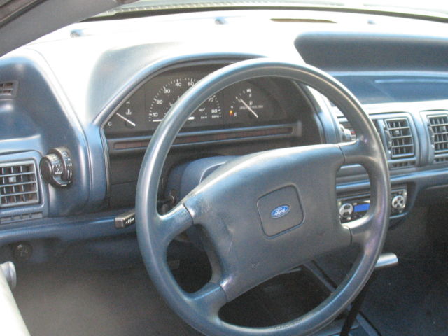 1991 Blue Ford Tempo 4 Door