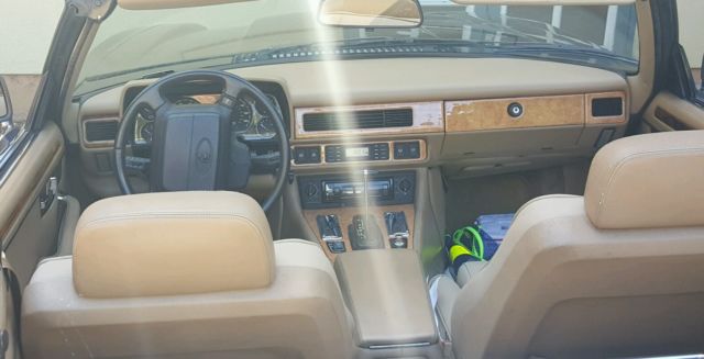 19920000 Black Jaguar XJS Convertible