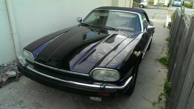 19920000 Black Jaguar XJS Convertible