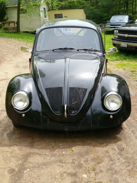 1972 Black and Cherry Volkswagen Beetle - Classic Coupe