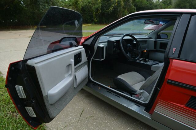 1985 Red Pontiac Fiero Coupe