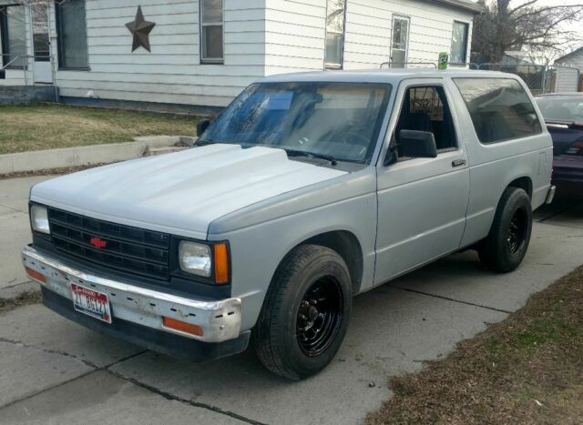 1990 Gray Chevrolet Blazer