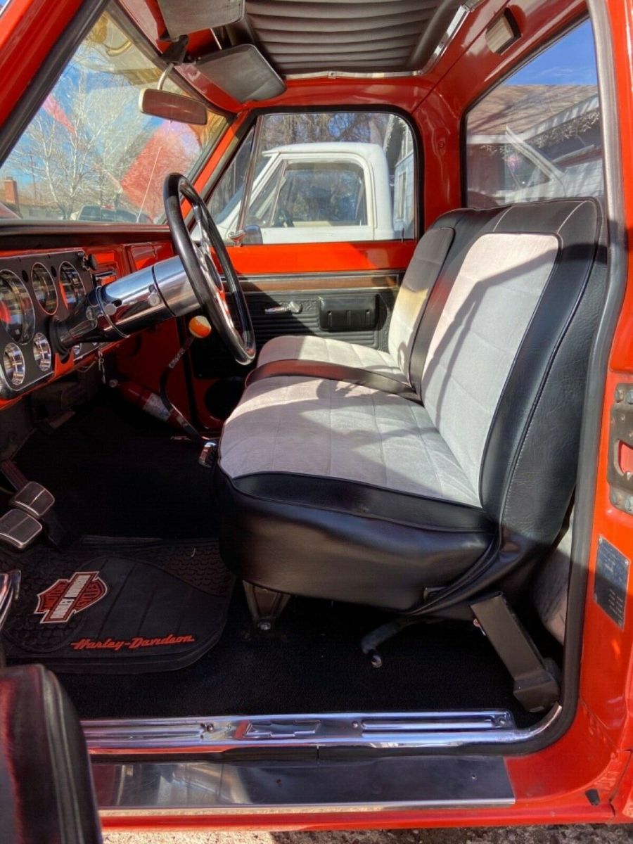 1970 Orange Chevrolet C-10 --