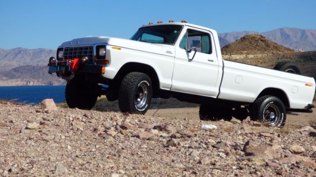 1979 White Ford F-250 Standard Cab Pickup