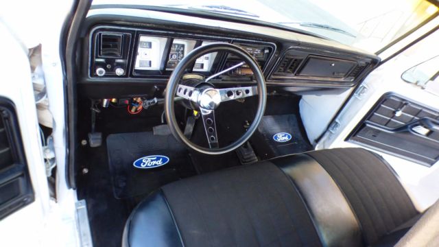 1979 White Ford F-250 Standard Cab Pickup