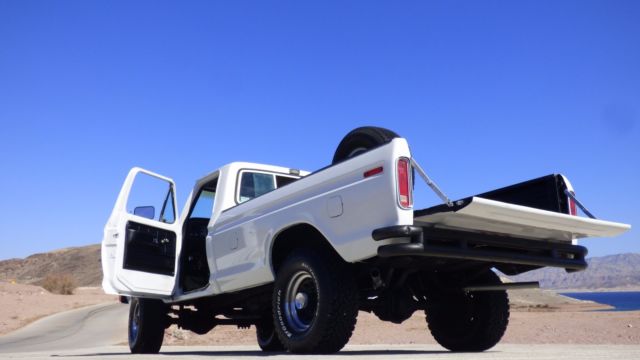 1979 White Ford F-250 Standard Cab Pickup