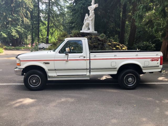 1992 White Ford F-250 Standard Cab Pickup