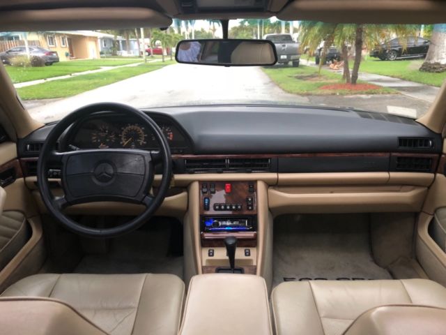 1991 Blue Mercedes-Benz 500-Series Coupe