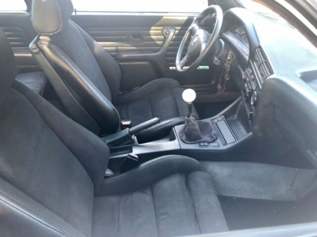 1991 White BMW 3-Series Coupe