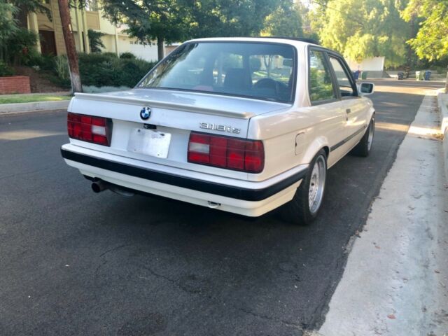 1991 White BMW 3-Series Coupe