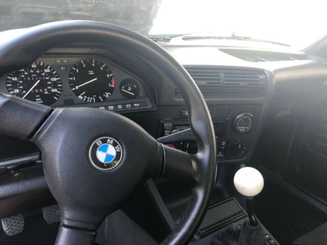 1991 White BMW 3-Series Coupe