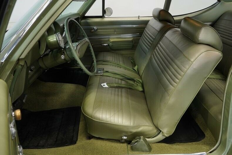 1969 Green Oldsmobile Cutlass Hardtop