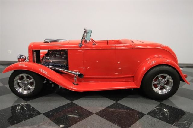 1932 Red Ford Roadster