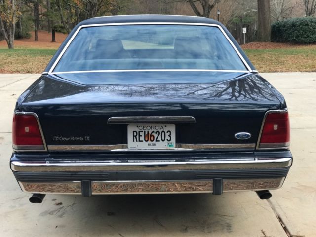 1988 Blue Ford Crown Victoria Sedan