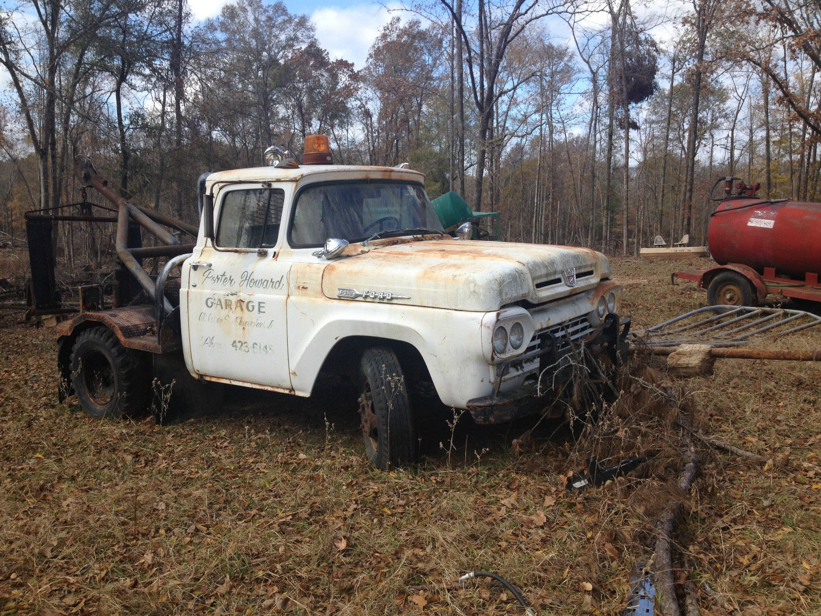 1960 White Ford F-350