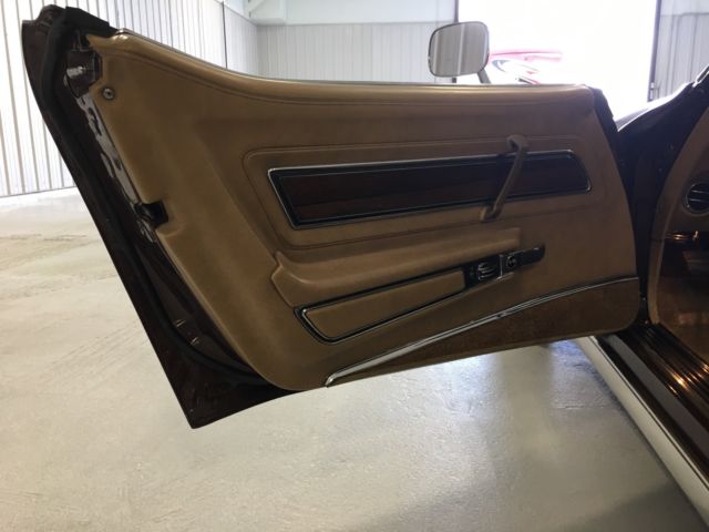 1974 DARK BROWN Chevrolet Corvette Convertible