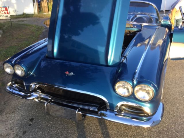 1961 Blue Chevrolet Corvette Sports